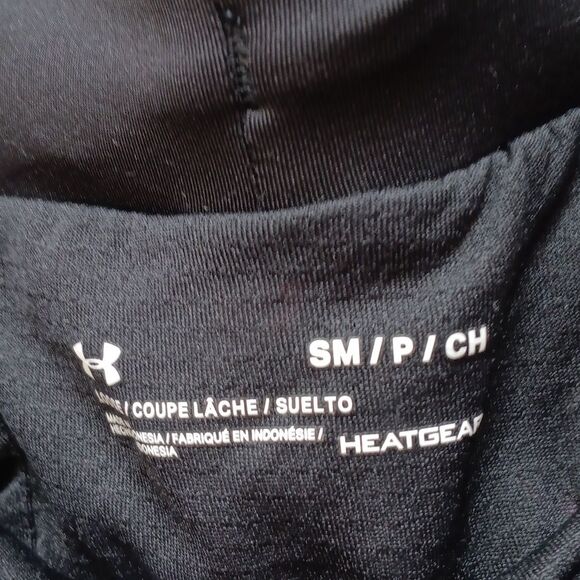 Under Armour Black HeatGear Shorts - Picture 2 of 5